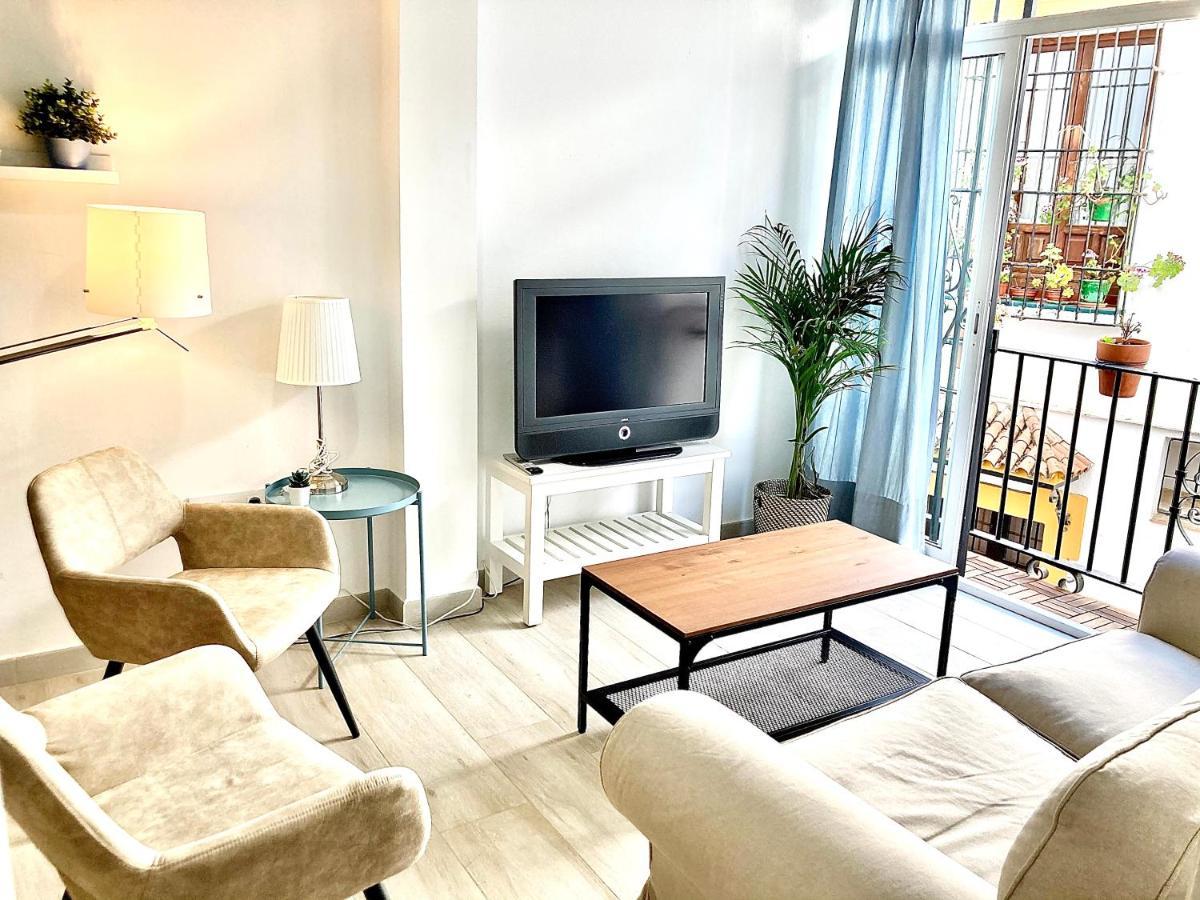 Acogedor Apt 8Pax 4Bdr 2Bth- Cozyhomesevilla2 Extérieur photo
