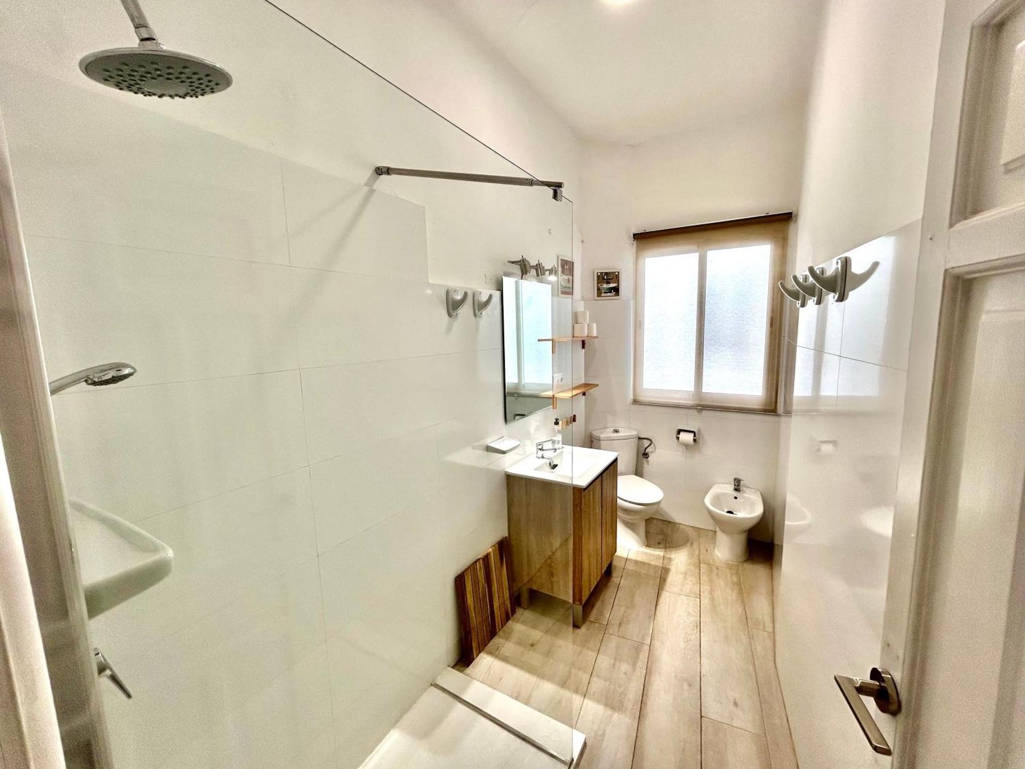 Acogedor Apt 8Pax 4Bdr 2Bth- Cozyhomesevilla2 Extérieur photo