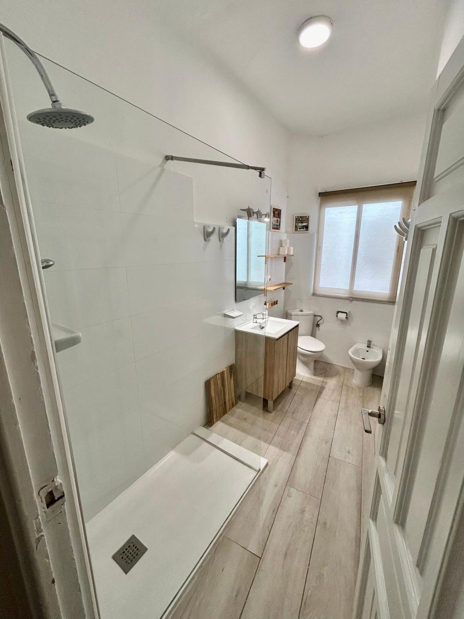Acogedor Apt 8Pax 4Bdr 2Bth- Cozyhomesevilla2 Extérieur photo