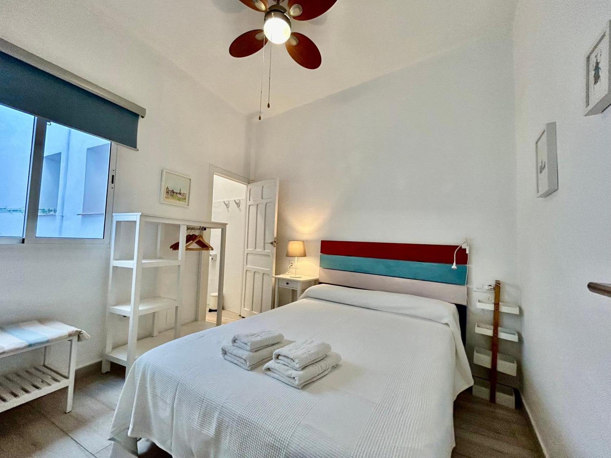 Acogedor Apt 8Pax 4Bdr 2Bth- Cozyhomesevilla2 Extérieur photo