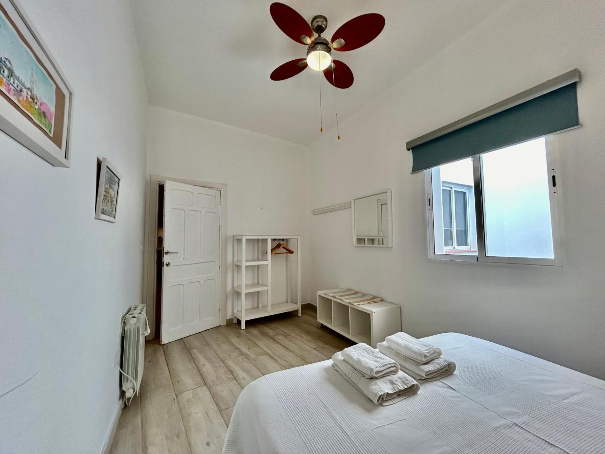 Acogedor Apt 8Pax 4Bdr 2Bth- Cozyhomesevilla2 Extérieur photo