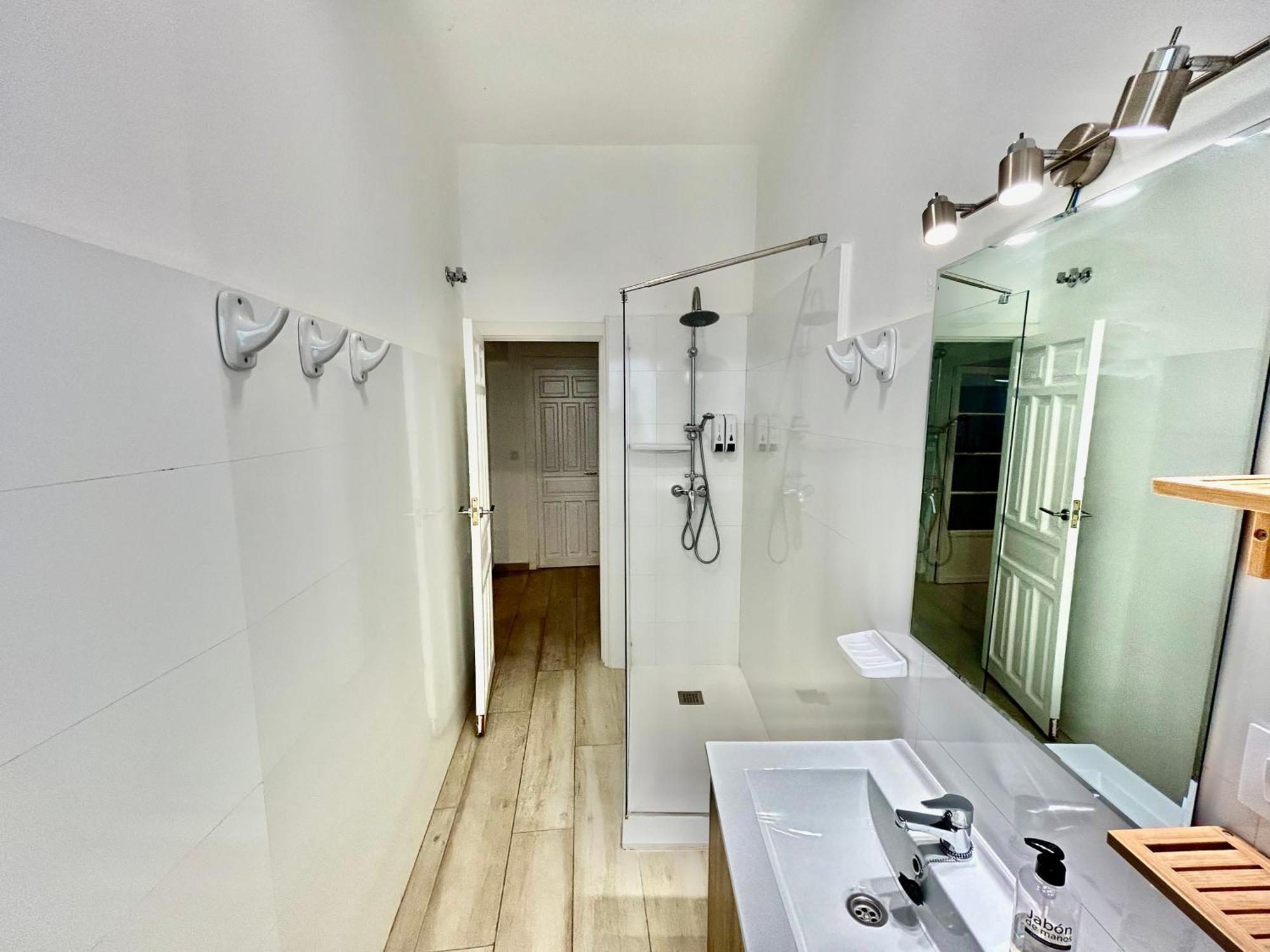 Acogedor Apt 8Pax 4Bdr 2Bth- Cozyhomesevilla2 Extérieur photo